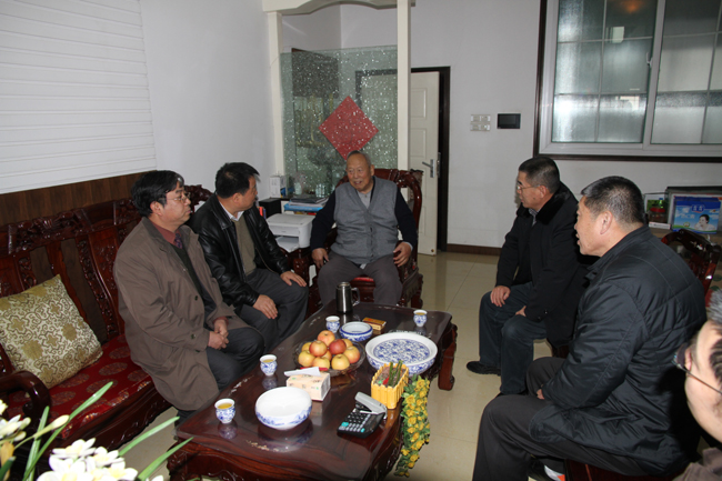 春节慰问 001.jpg